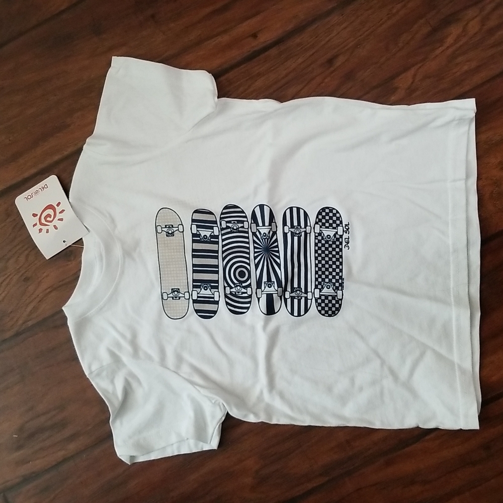 NWT Del Sol color changing tee